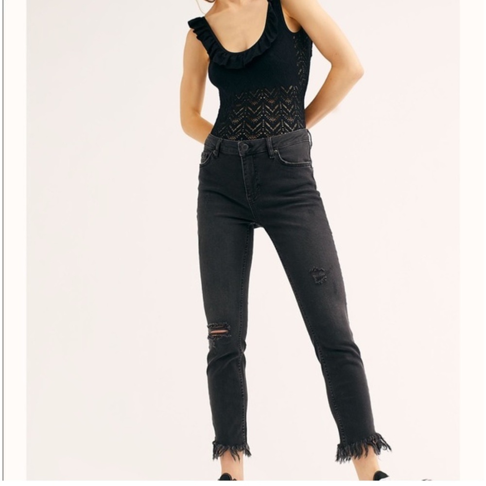 Free People Great Heights Skinny Jeans Frayed Hem